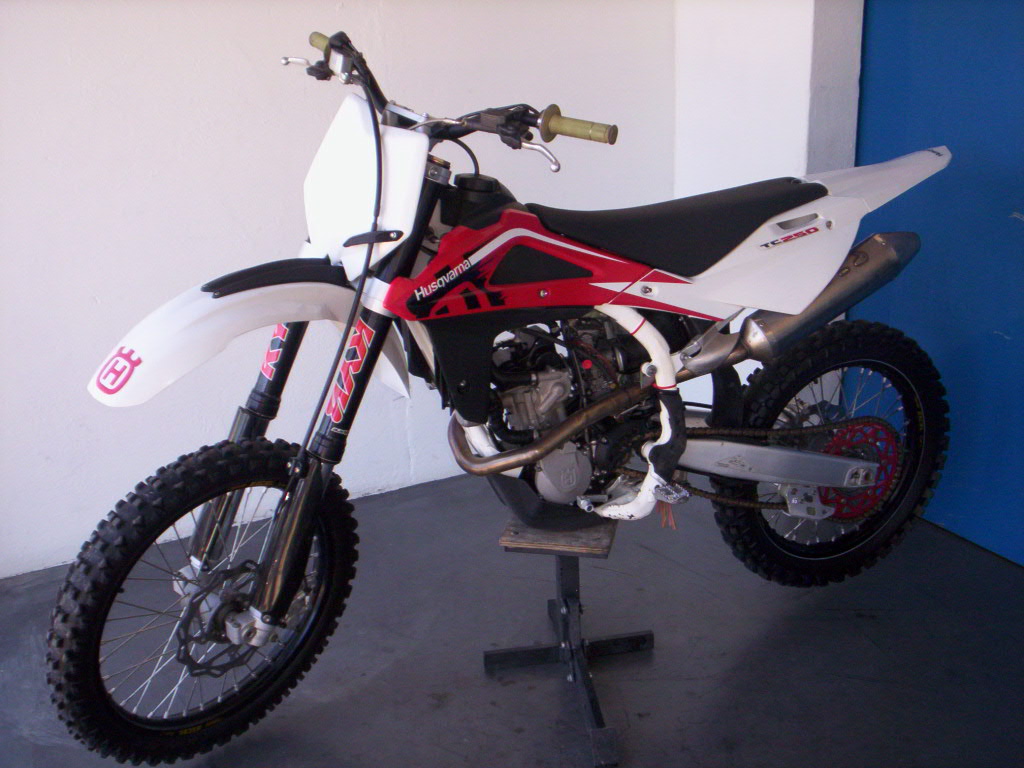 HUSQVARNA TC 250